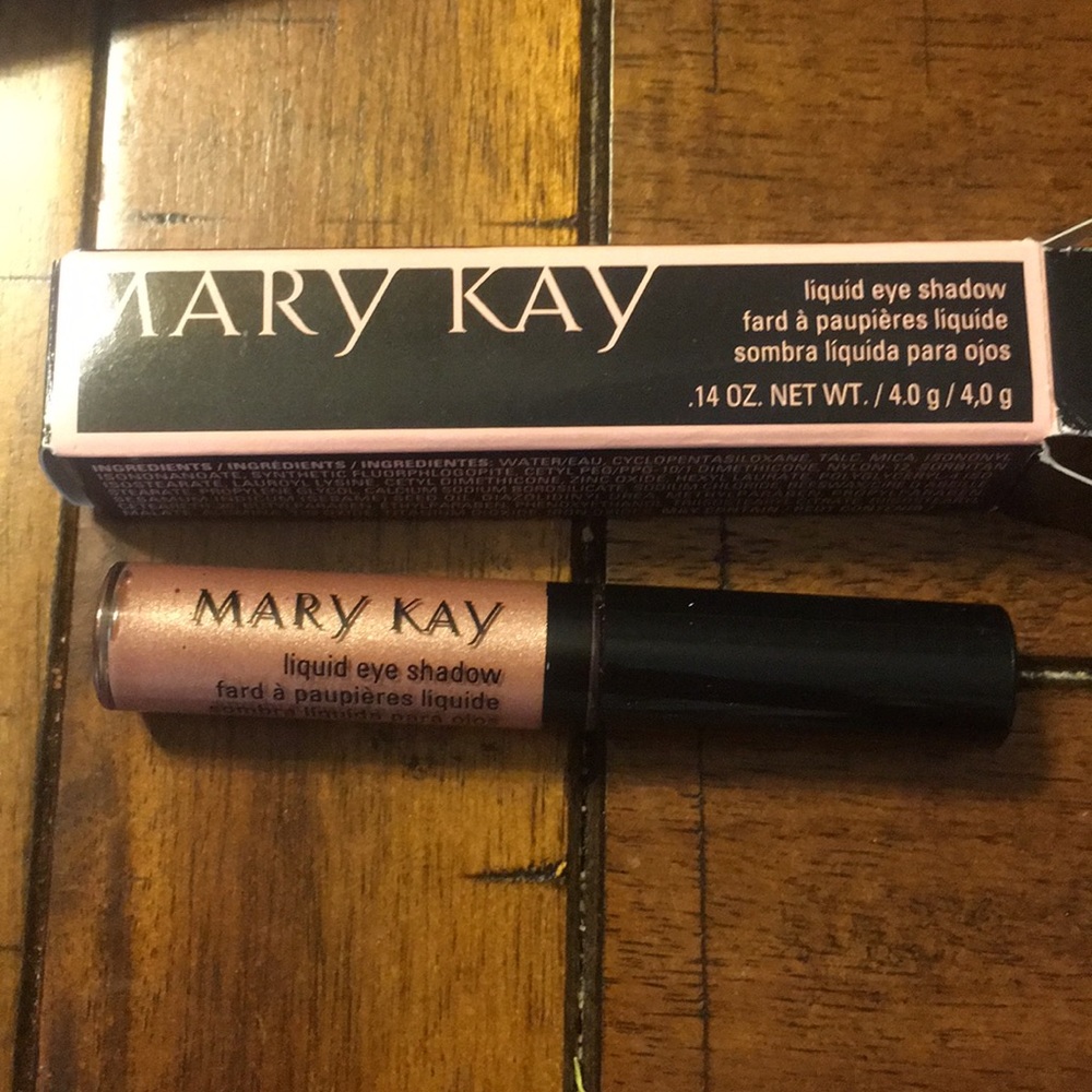 Mary Kay Liquid Eye Shadow